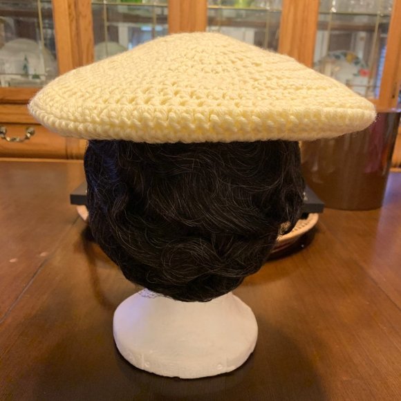 Hat - Picture 3 of 4